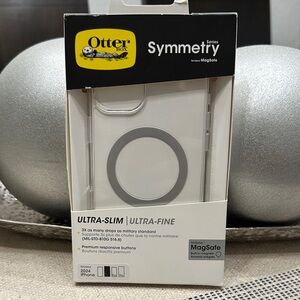 OtterBox Symmetry Series Clear Case with Silver MagSafe For IPhone 16 Plus